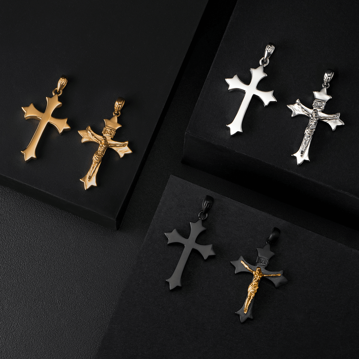 Medieval Crucifix Pendant - White Gold - Marcozo